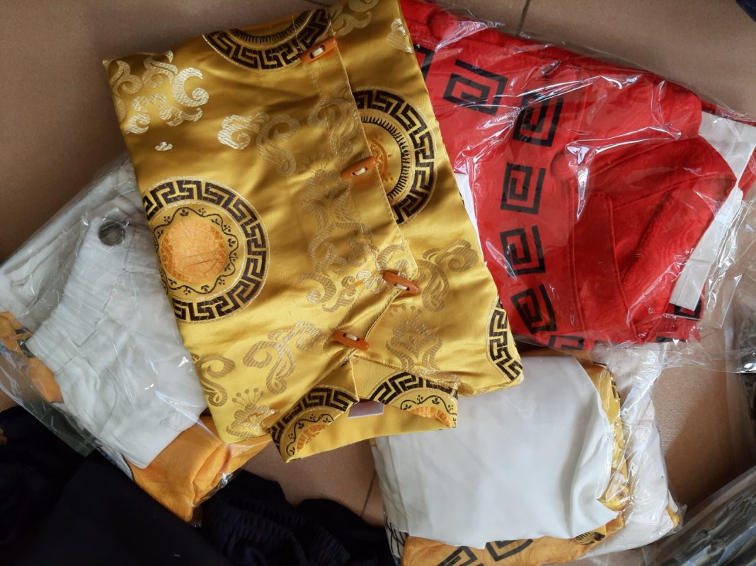 Gửi quần áo đi Mỹ từ Hồ Chí Minh