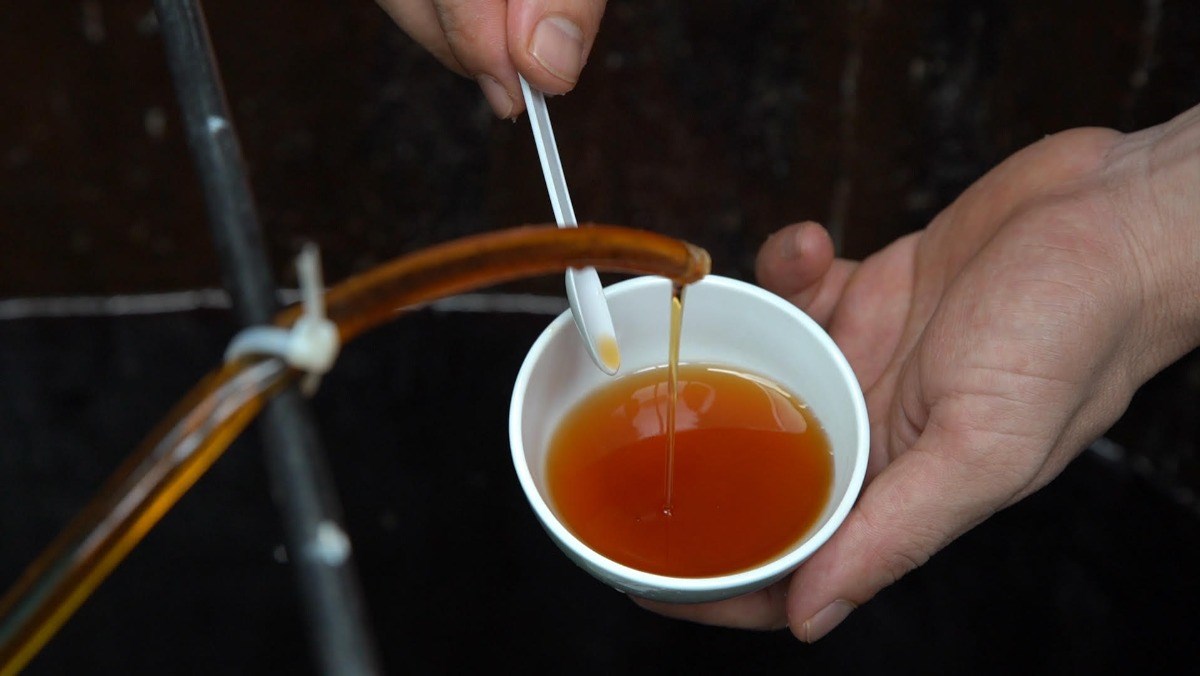 Vận chuyển nước mắm Phú Quốc đi Hà Nội nhanh chóng